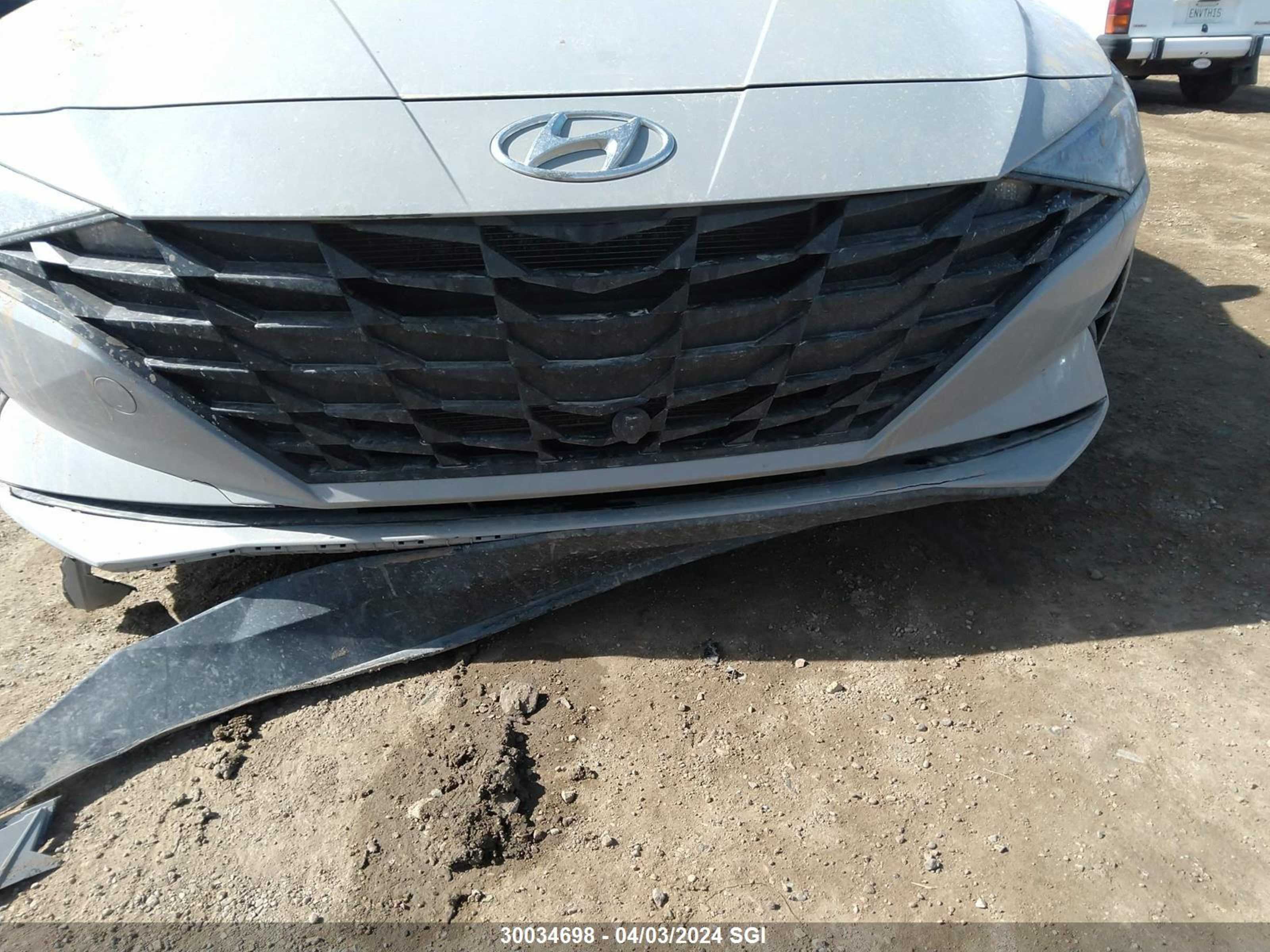 Photo 5 VIN: KMHLM4AG6NU215365 - HYUNDAI ELANTRA 