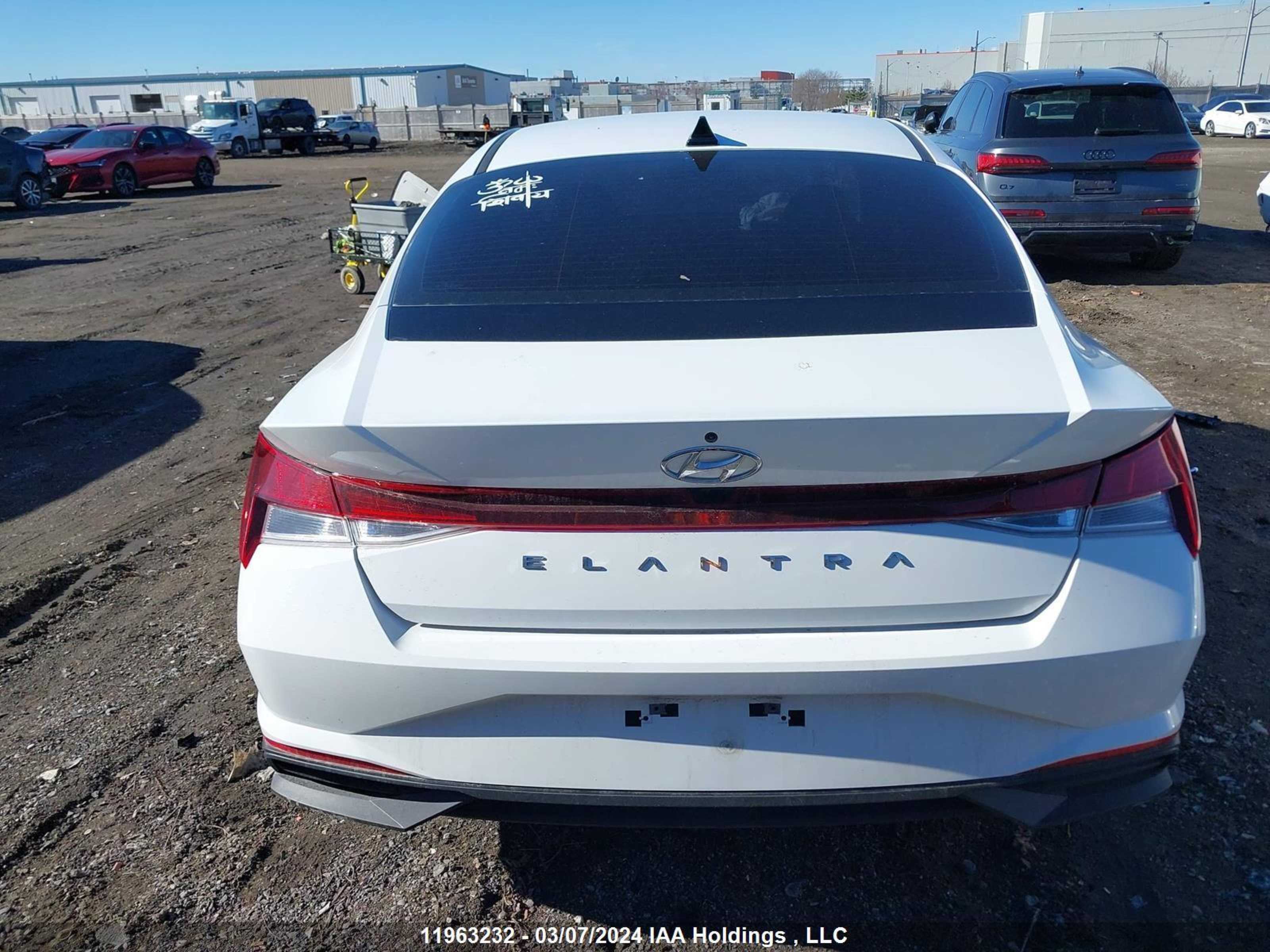 Photo 15 VIN: KMHLM4AG6NU324182 - HYUNDAI ELANTRA 