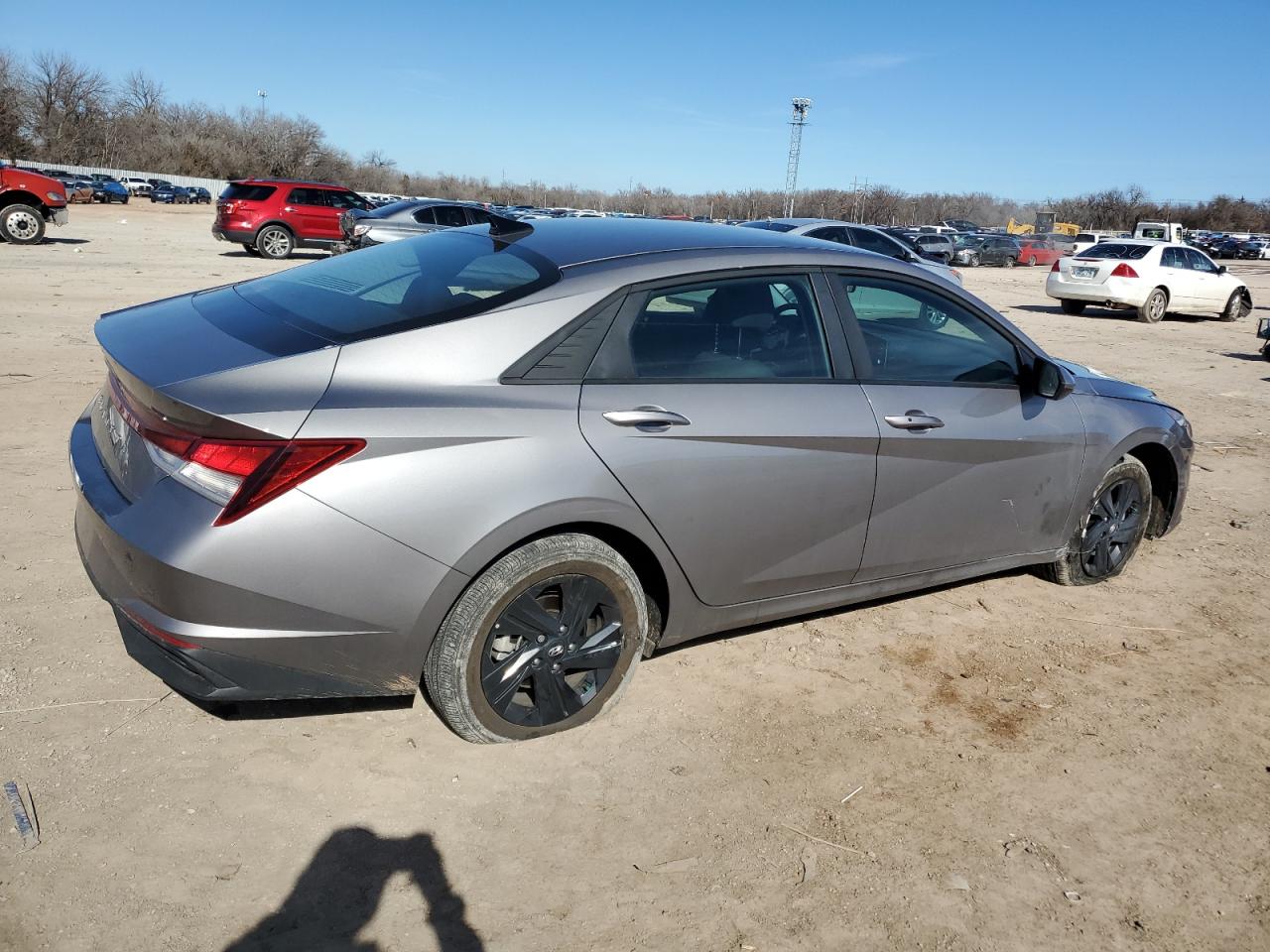 Photo 2 VIN: KMHLM4AG6PU534526 - HYUNDAI ELANTRA 