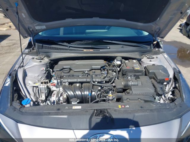 Photo 9 VIN: KMHLM4AG6PU584701 - HYUNDAI ELANTRA 