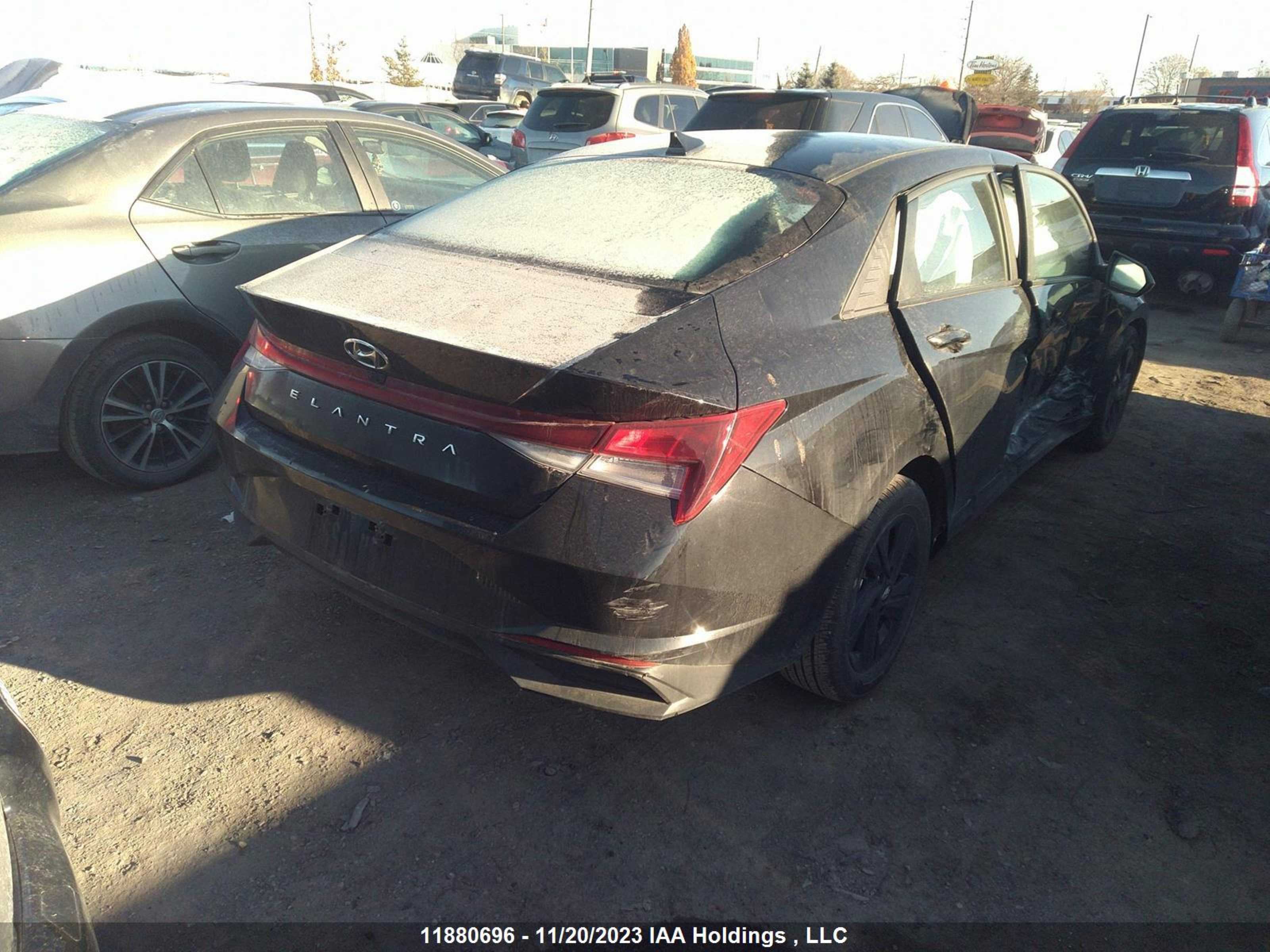 Photo 3 VIN: KMHLM4AG7MU169771 - HYUNDAI ELANTRA 