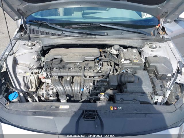 Photo 9 VIN: KMHLM4AG7MU209928 - HYUNDAI ELANTRA 