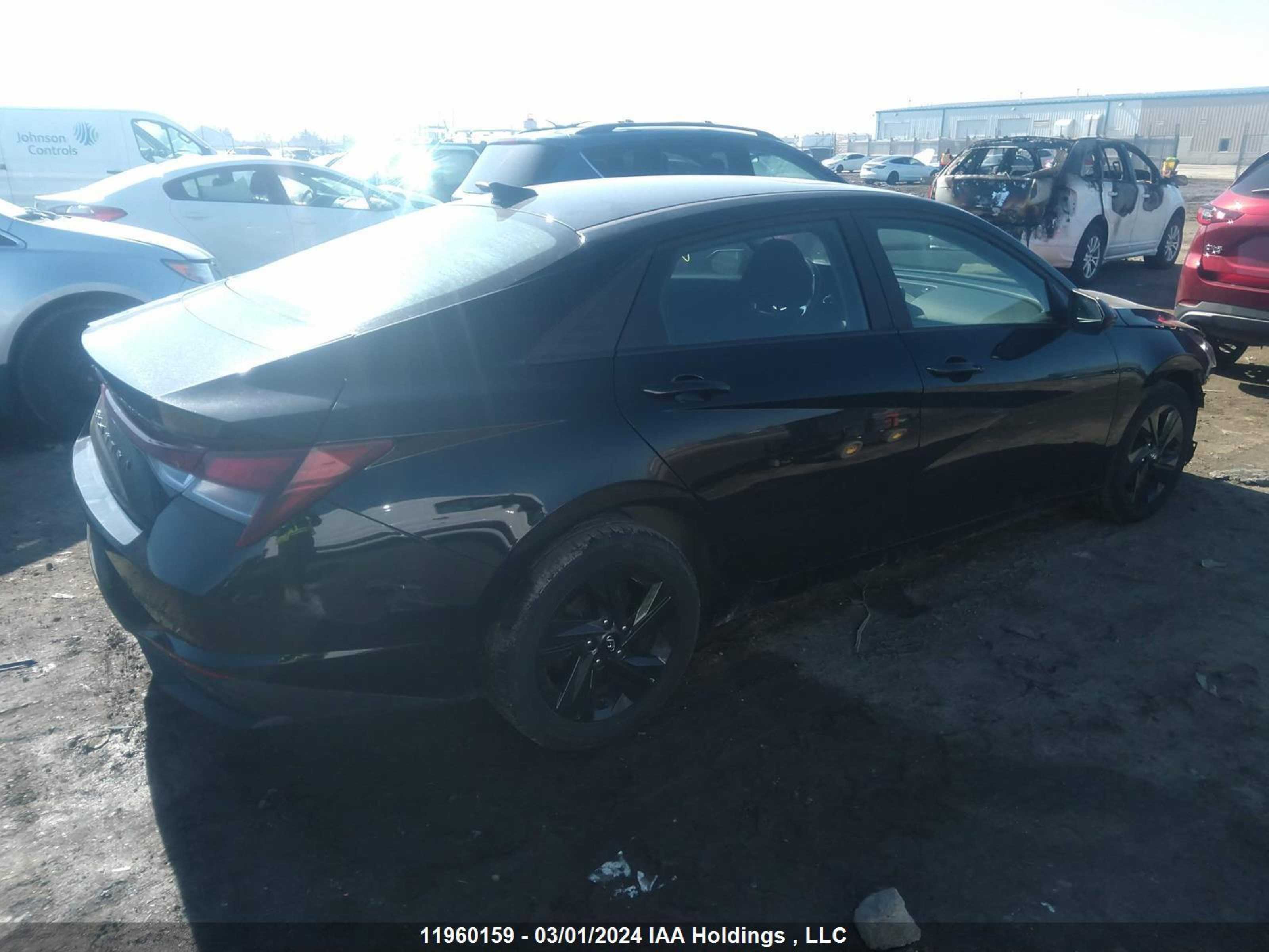 Photo 3 VIN: KMHLM4AG7NU277700 - HYUNDAI ELANTRA 