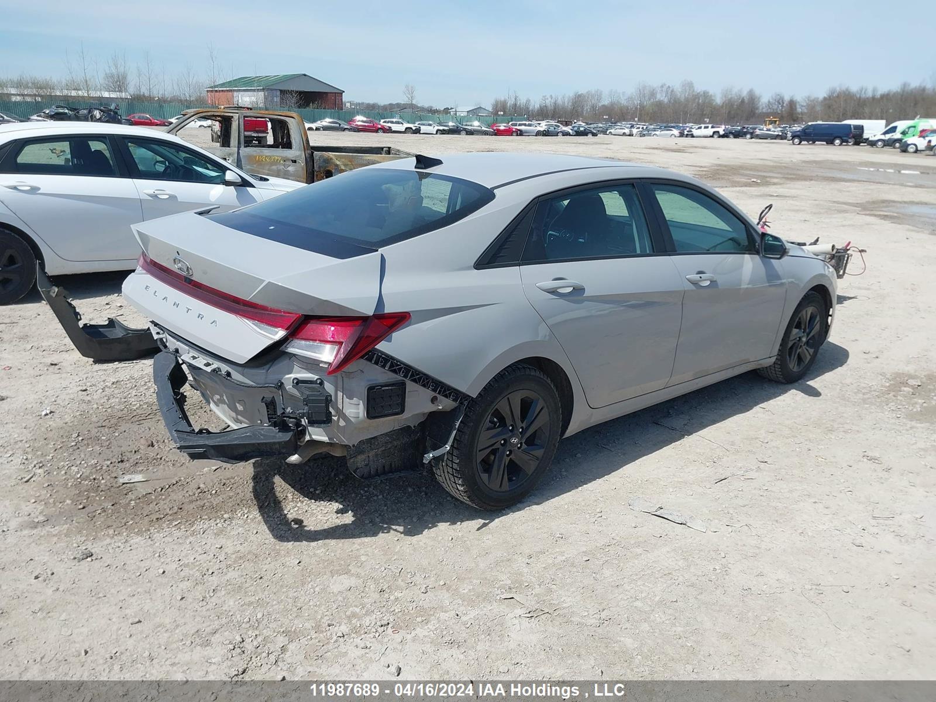 Photo 3 VIN: KMHLM4AG7NU315488 - HYUNDAI ELANTRA 