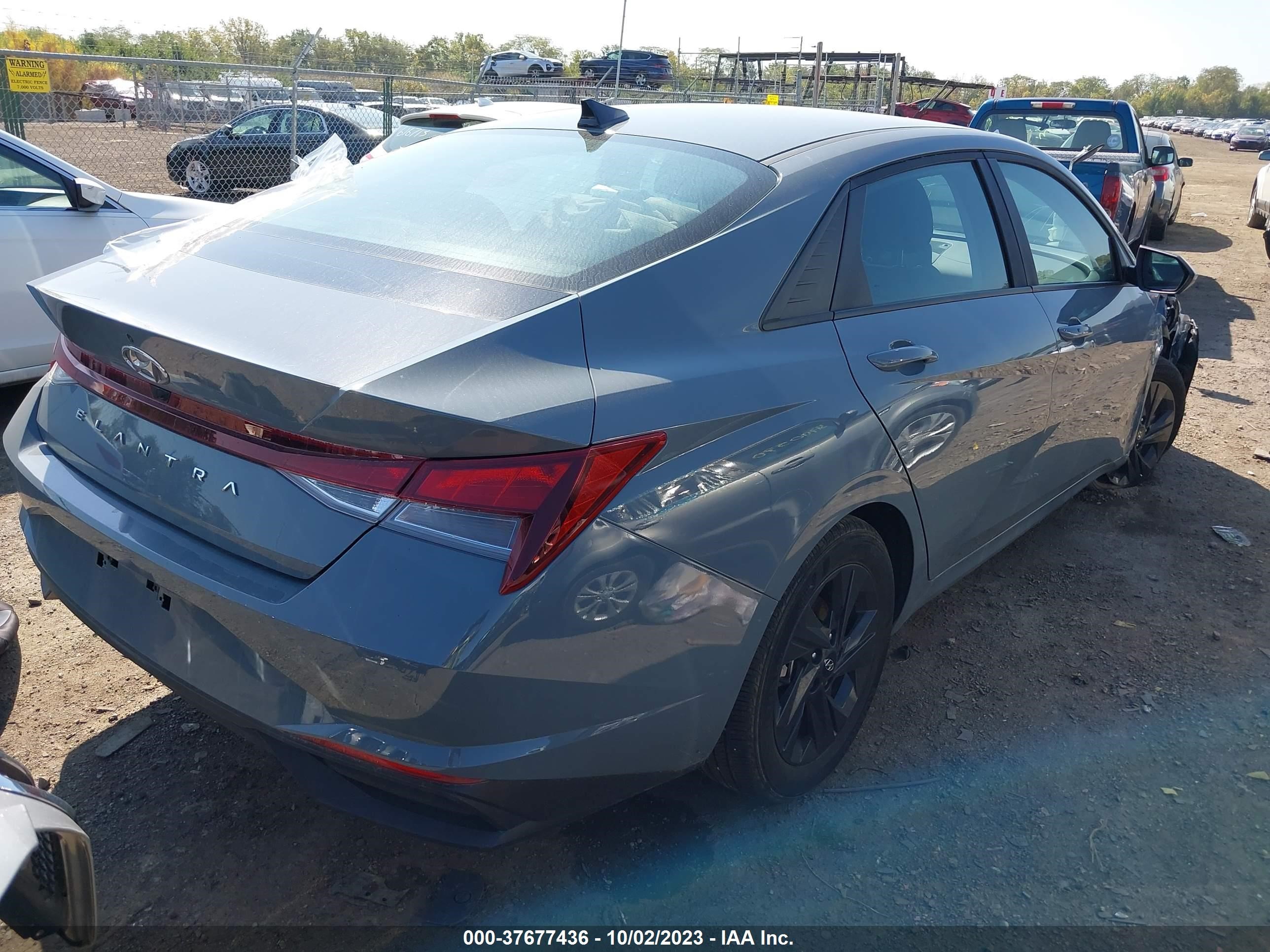 Photo 3 VIN: KMHLM4AG7NU349575 - HYUNDAI ELANTRA 