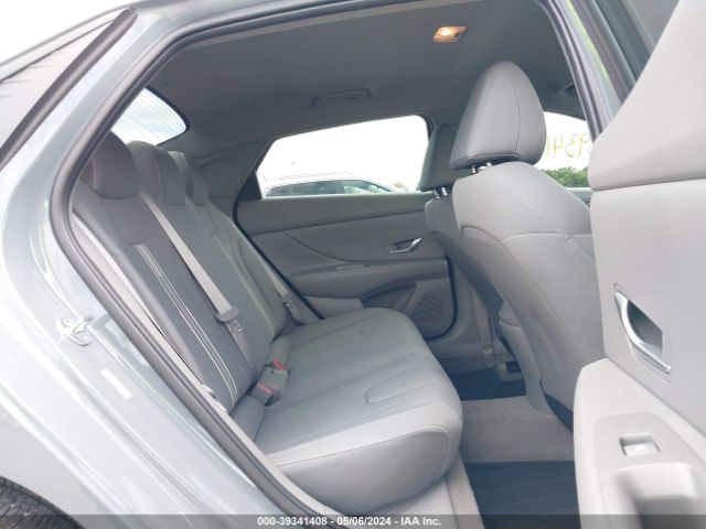 Photo 7 VIN: KMHLM4AG7NU363654 - HYUNDAI ELANTRA 