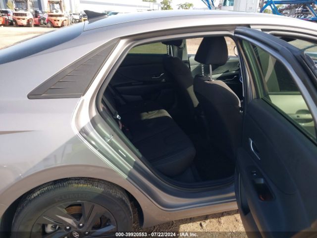 Photo 7 VIN: KMHLM4AG7PU437030 - HYUNDAI ELANTRA 