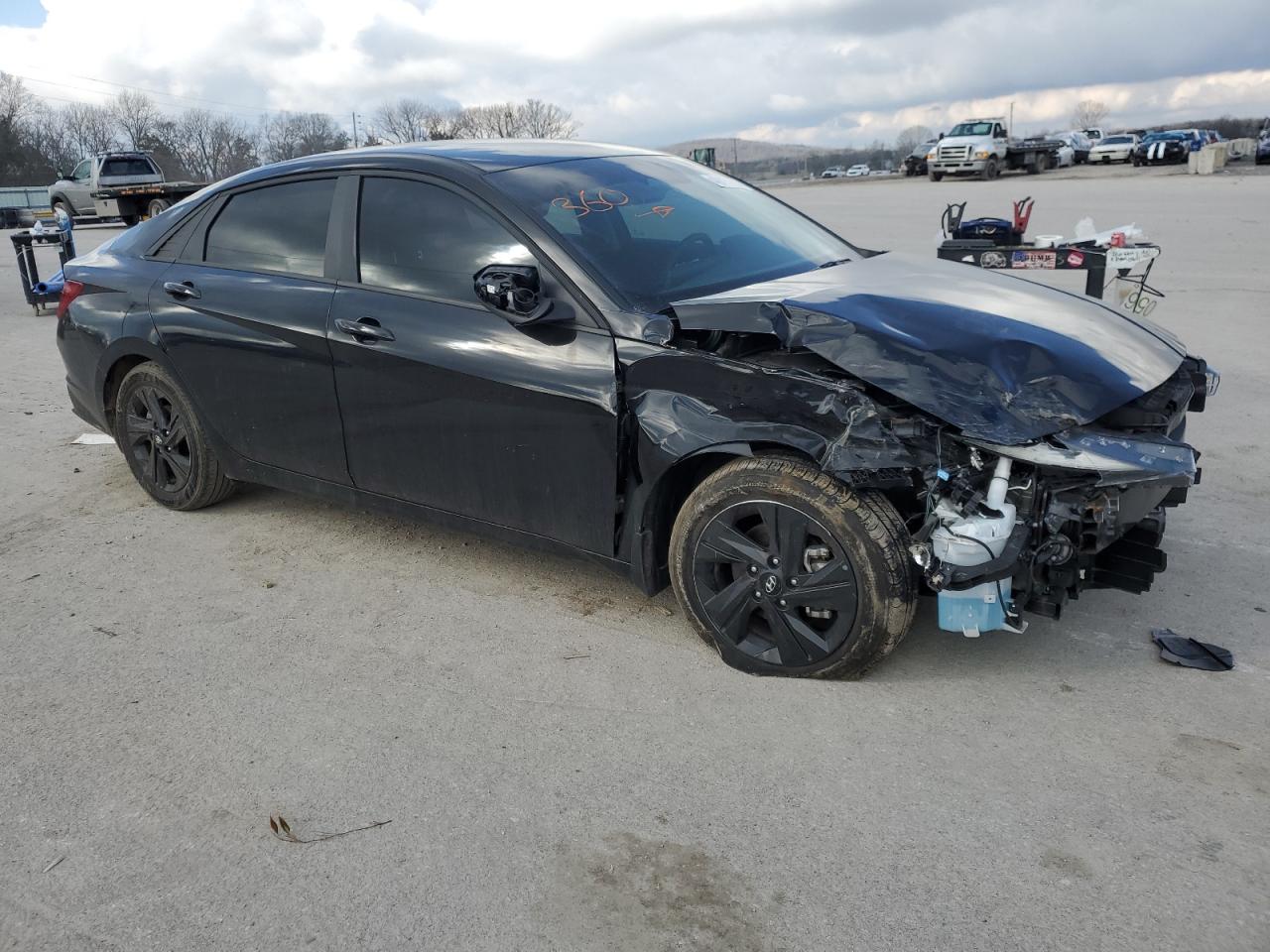 Photo 3 VIN: KMHLM4AG7PU571312 - HYUNDAI ELANTRA 