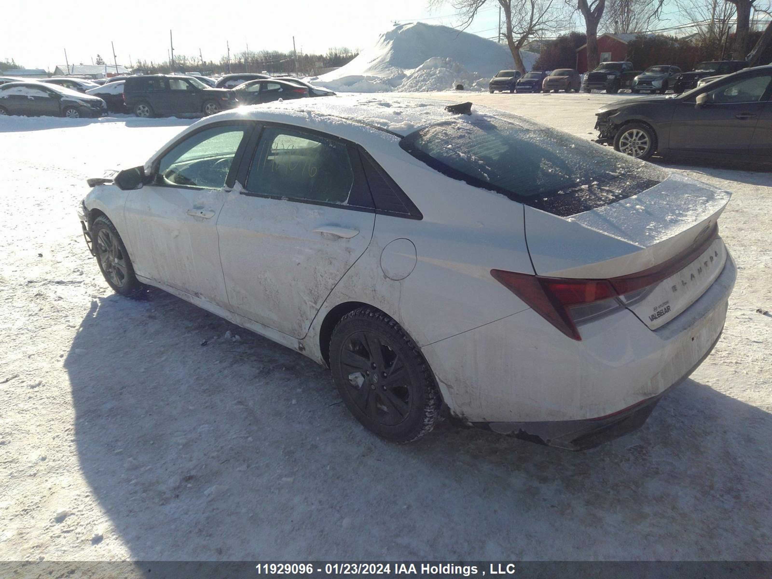 Photo 2 VIN: KMHLM4AG7PU586506 - HYUNDAI ELANTRA 