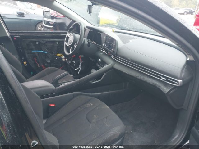 Photo 4 VIN: KMHLM4AG7PU586991 - HYUNDAI ELANTRA 