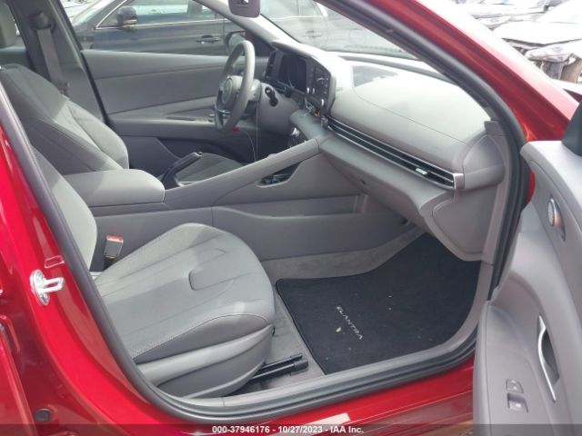 Photo 4 VIN: KMHLM4AG7PU597571 - HYUNDAI ELANTRA 