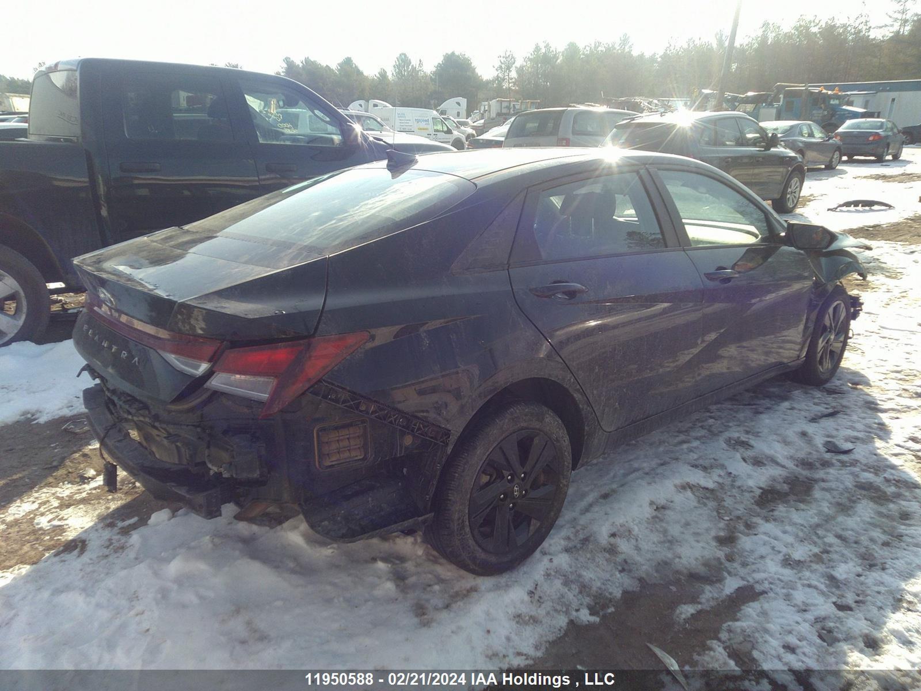 Photo 3 VIN: KMHLM4AG8MU097057 - HYUNDAI ELANTRA 