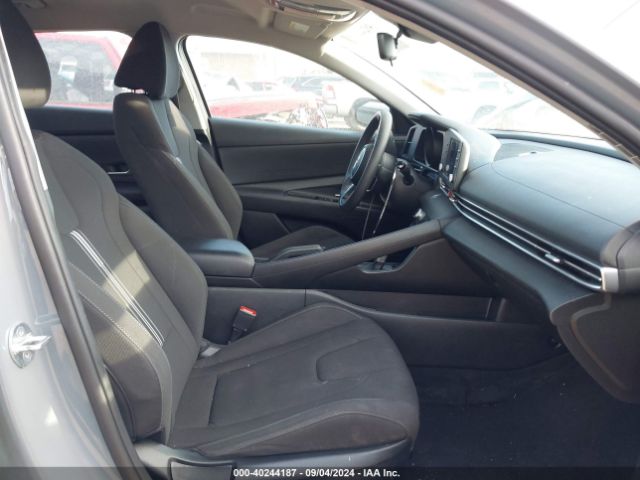 Photo 4 VIN: KMHLM4AG8MU190967 - HYUNDAI ELANTRA 