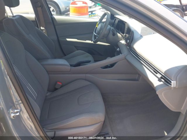 Photo 4 VIN: KMHLM4AG8NU265457 - HYUNDAI ELANTRA 