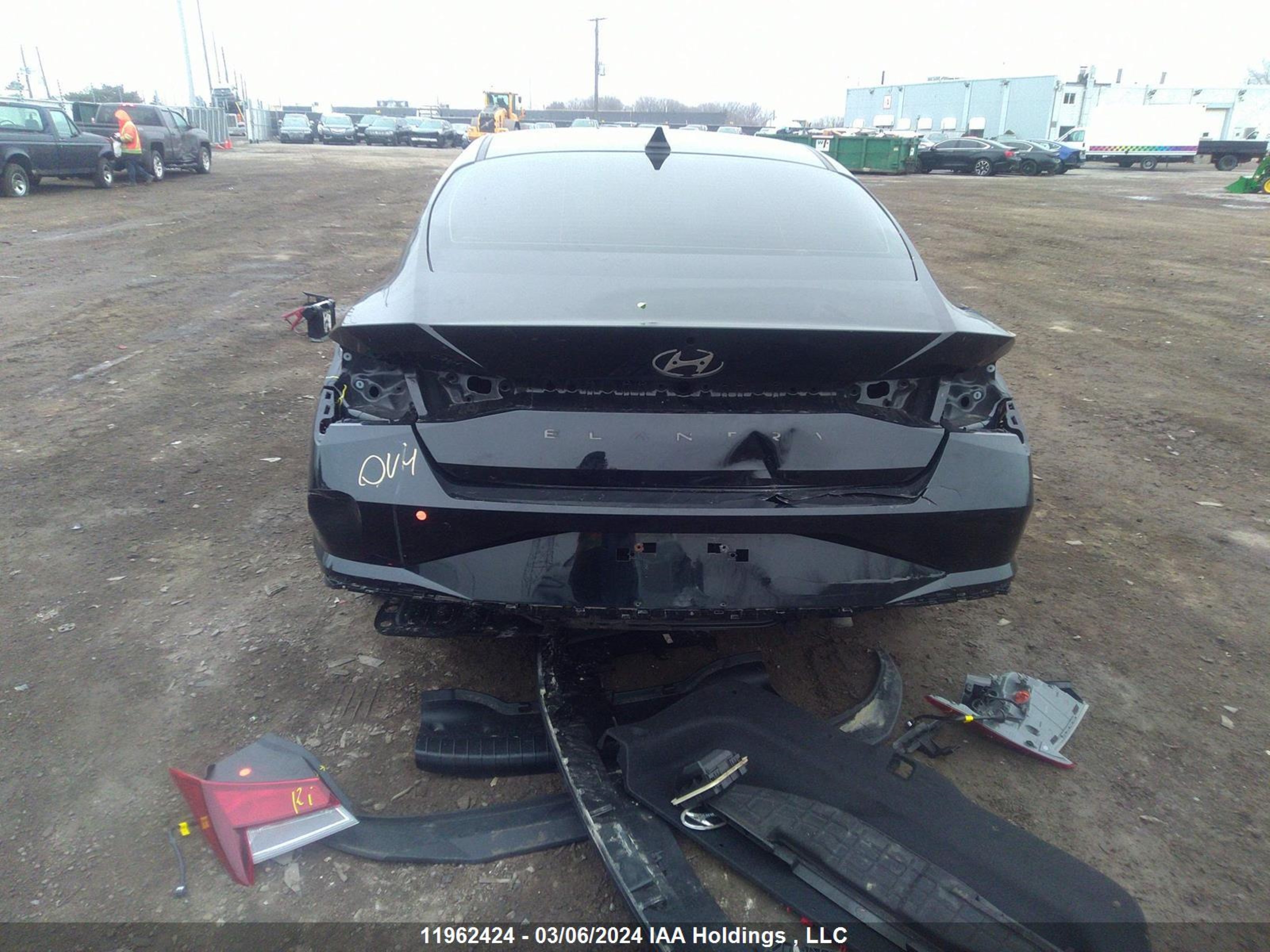 Photo 16 VIN: KMHLM4AG8NU308985 - HYUNDAI ELANTRA 