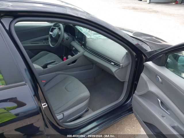 Photo 4 VIN: KMHLM4AG8NU321056 - HYUNDAI ELANTRA 