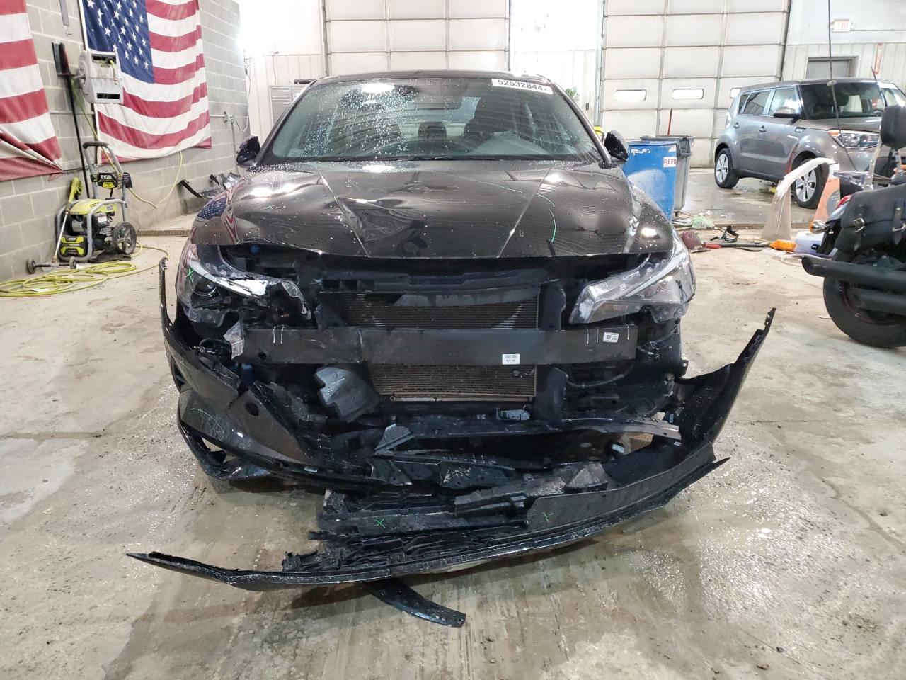 Photo 4 VIN: KMHLM4AG8PU381759 - HYUNDAI ELANTRA 