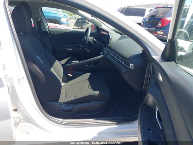 Photo 4 VIN: KMHLM4AG8PU578933 - HYUNDAI ELANTRA 