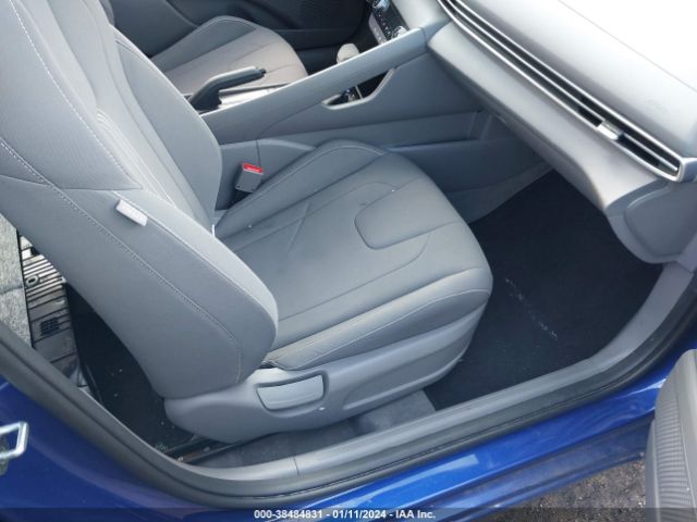 Photo 4 VIN: KMHLM4AG9NU362103 - HYUNDAI ELANTRA 