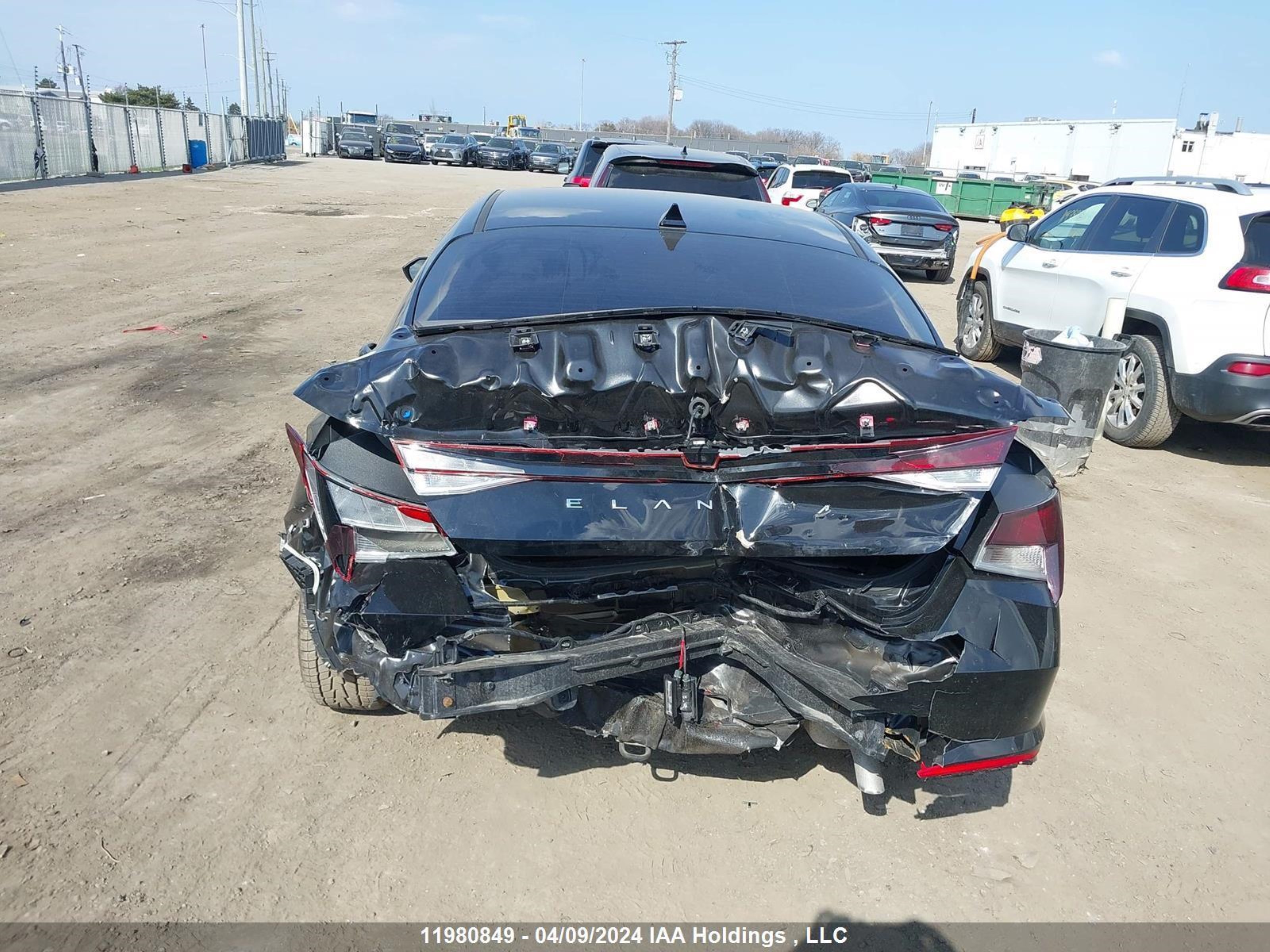 Photo 15 VIN: KMHLM4AG9PU432816 - HYUNDAI ELANTRA 