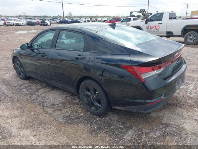 Photo 2 VIN: KMHLM4AG9PU587754 - HYUNDAI ELANTRA 