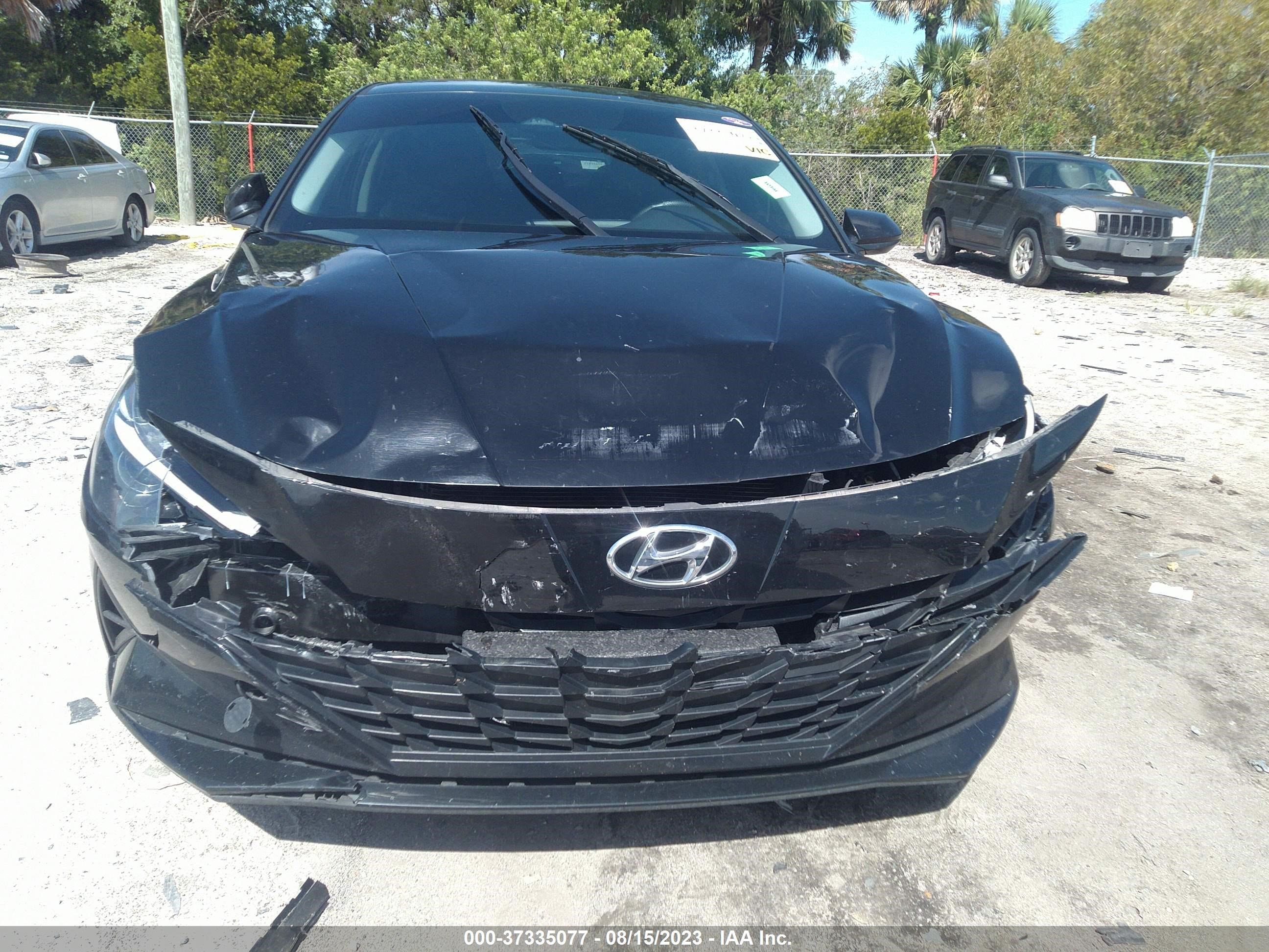 Photo 11 VIN: KMHLM4AGXNU248871 - HYUNDAI ELANTRA 