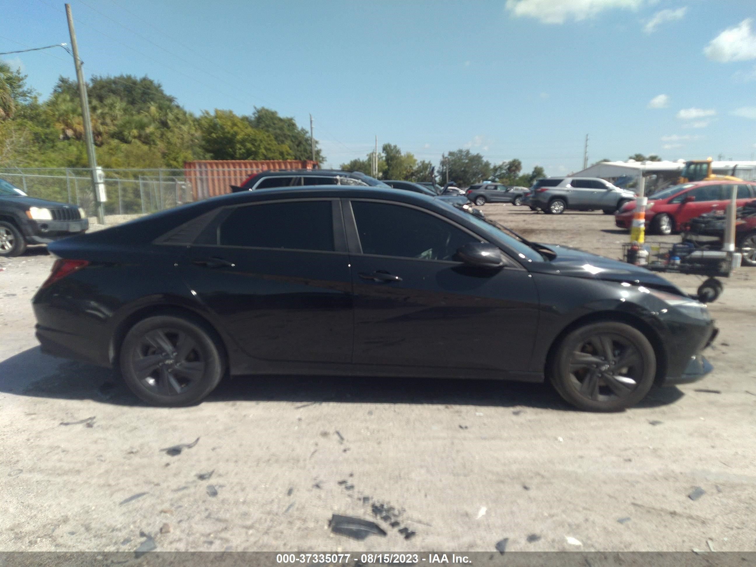 Photo 12 VIN: KMHLM4AGXNU248871 - HYUNDAI ELANTRA 