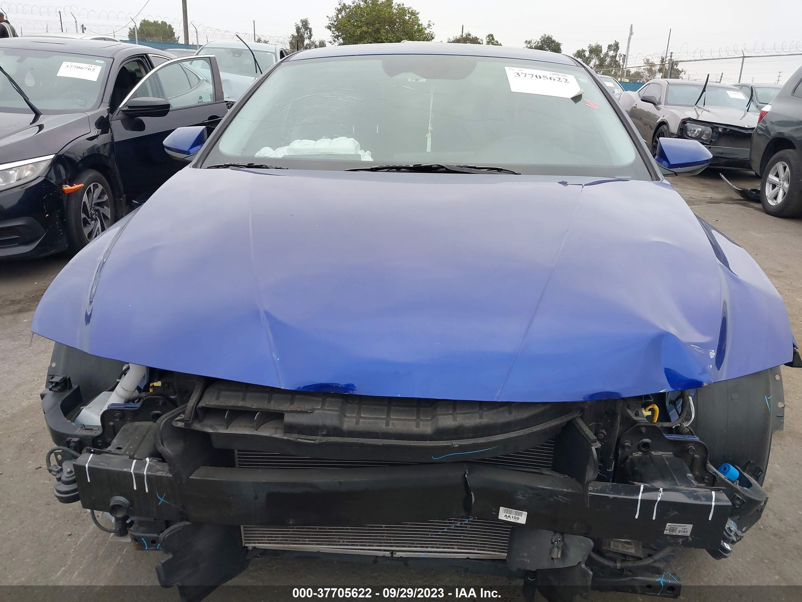 Photo 12 VIN: KMHLM4AGXNU329823 - HYUNDAI ELANTRA 