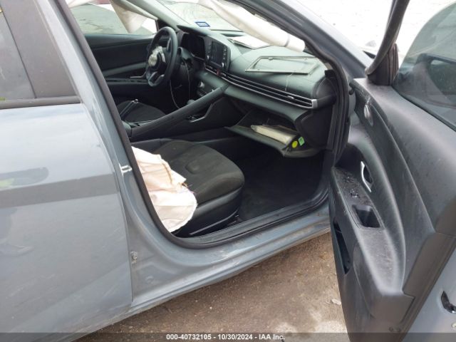 Photo 4 VIN: KMHLM4AGXNU339803 - HYUNDAI ELANTRA 