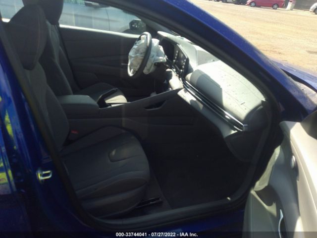 Photo 4 VIN: KMHLM4AGXNU353300 - HYUNDAI ELANTRA 