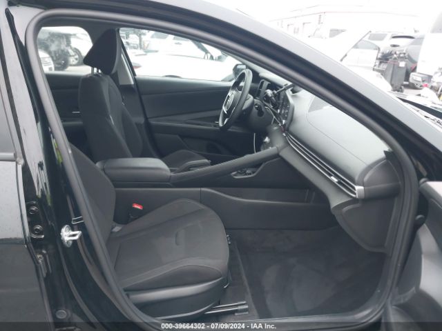 Photo 4 VIN: KMHLM4AGXPU373095 - HYUNDAI ELANTRA 