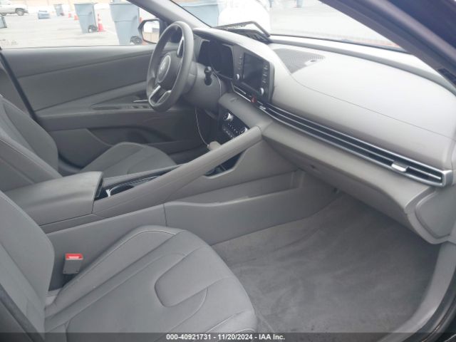 Photo 4 VIN: KMHLM4AJ3PU037039 - HYUNDAI ELANTRA 