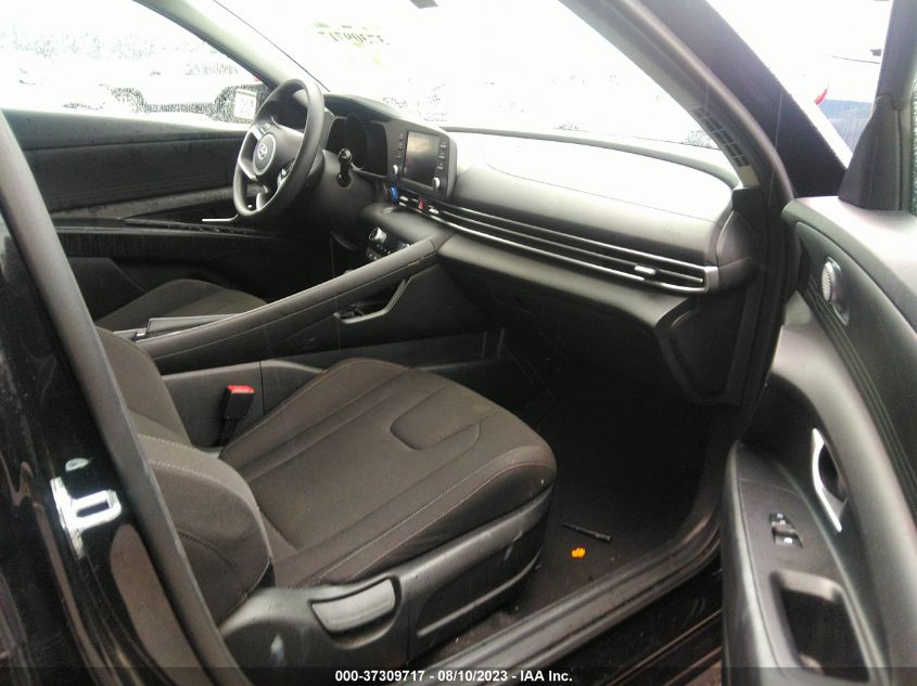 Photo 4 VIN: KMHLM4AJ6PU057947 - HYUNDAI ELANTRA 