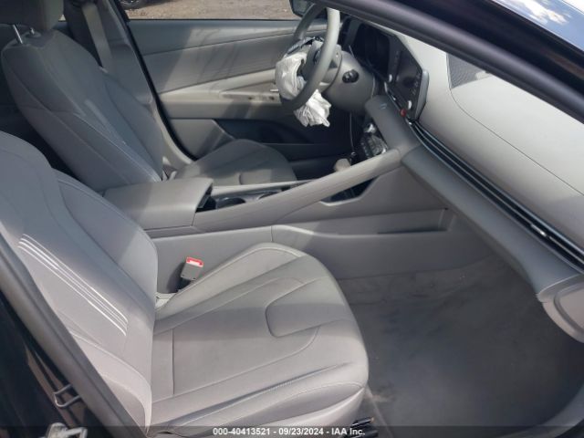 Photo 4 VIN: KMHLM4AJ7NU013839 - HYUNDAI ELANTRA 