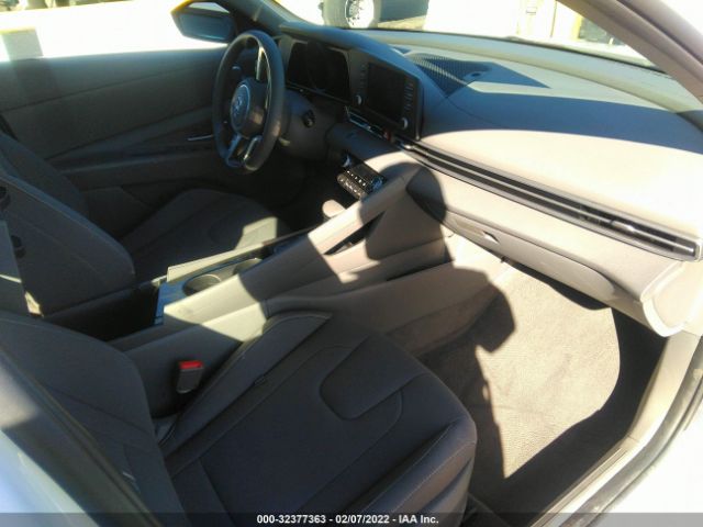 Photo 4 VIN: KMHLM4AJ8MU012374 - HYUNDAI ELANTRA HYBRID 