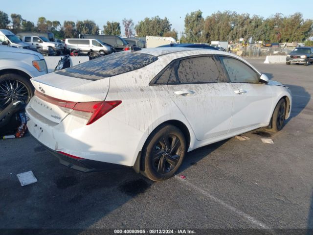 Photo 3 VIN: KMHLM4AJOPU051075 - HYUNDAI ELANTRA 