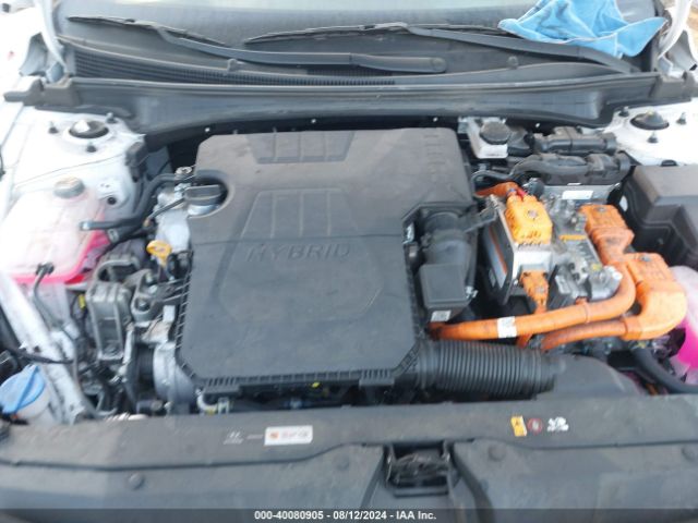 Photo 9 VIN: KMHLM4AJOPU051075 - HYUNDAI ELANTRA 