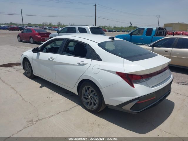 Photo 2 VIN: KMHLM4DG1RU706928 - HYUNDAI ELANTRA 