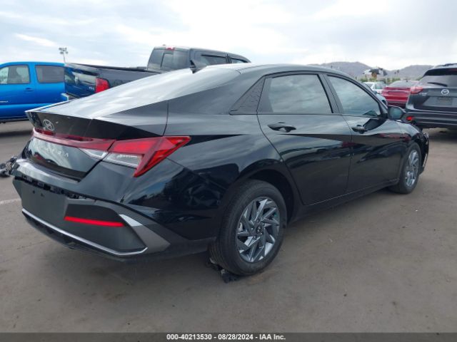 Photo 3 VIN: KMHLM4DG2RU806472 - HYUNDAI ELANTRA 