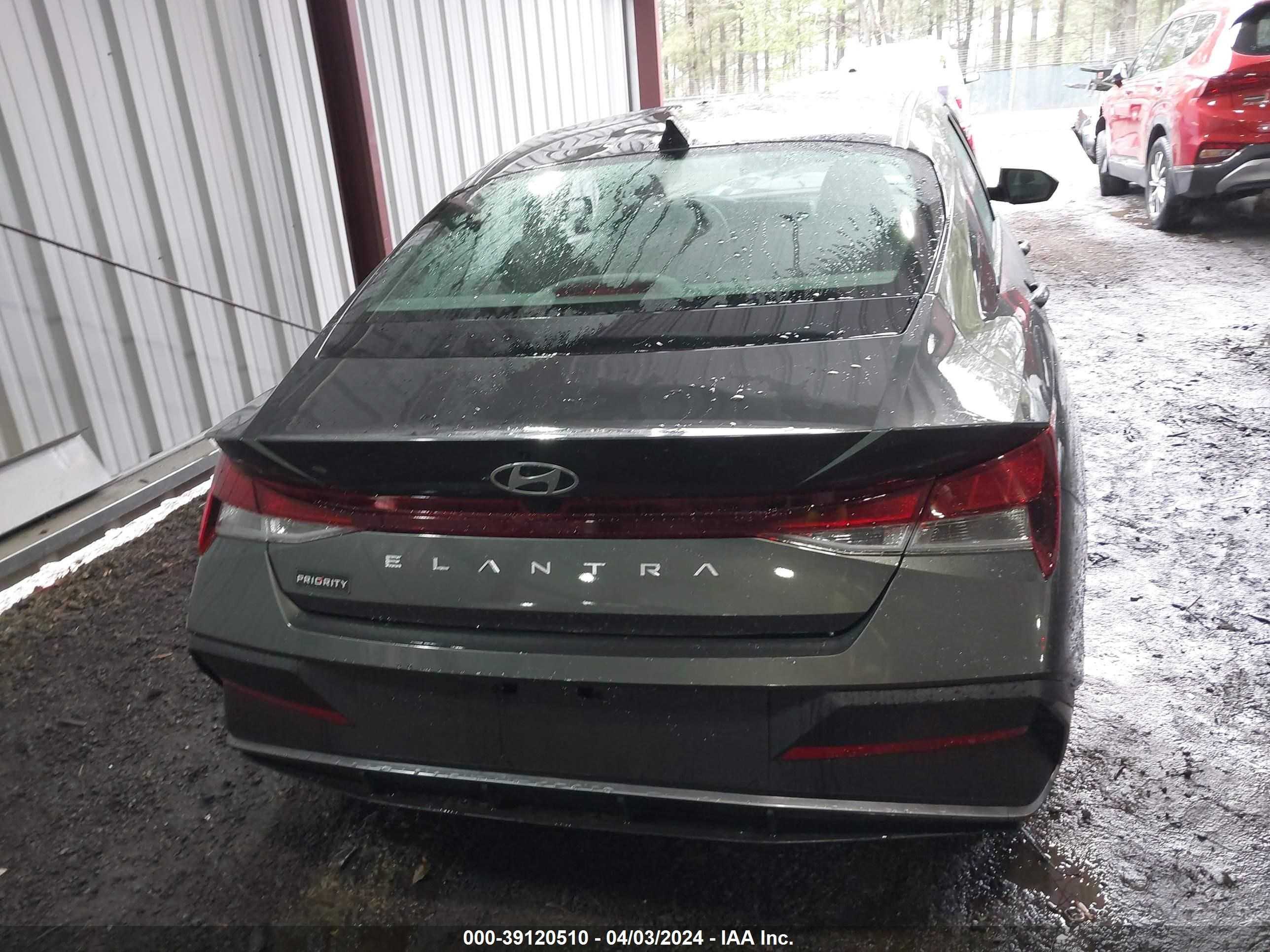 Photo 16 VIN: KMHLM4DG9RU640550 - HYUNDAI ELANTRA 