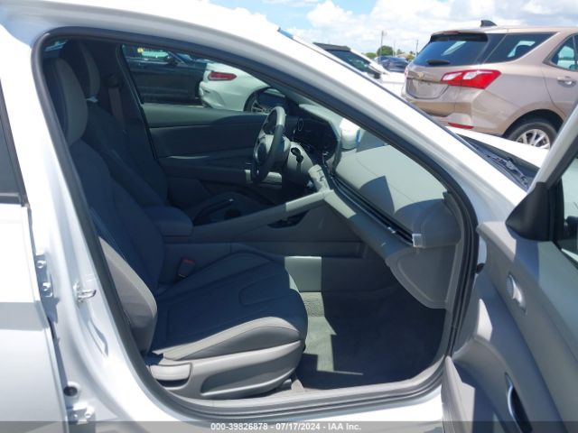 Photo 4 VIN: KMHLM4DG9RU699419 - HYUNDAI ELANTRA 