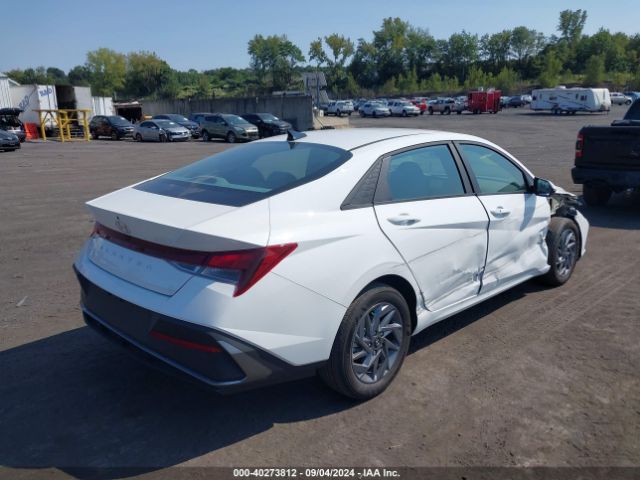 Photo 3 VIN: KMHLM4DG9RU781974 - HYUNDAI ELANTRA 