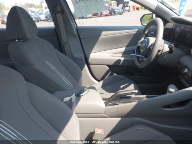 Photo 4 VIN: KMHLM4DG9RU781974 - HYUNDAI ELANTRA 