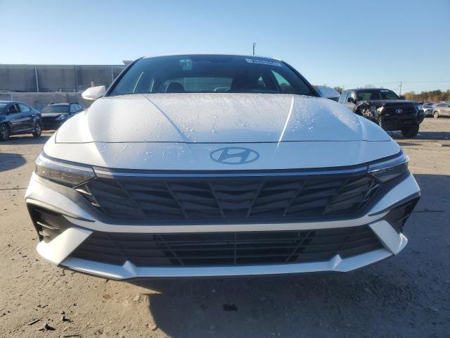 Photo 4 VIN: KMHLM4DGXRU734937 - HYUNDAI ELANTRA SE 