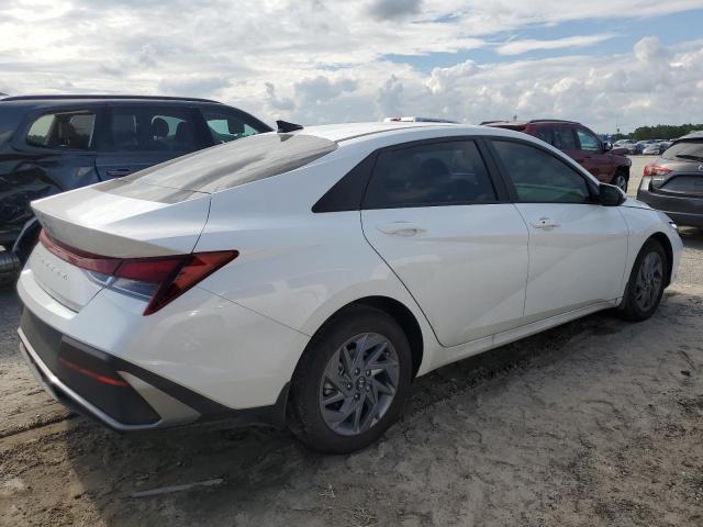 Photo 2 VIN: KMHLM4DGXRU800189 - HYUNDAI ELANTRA SE 