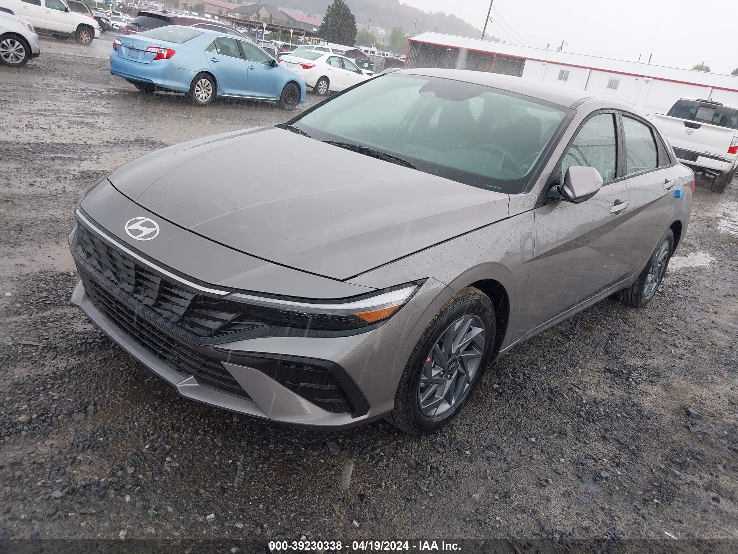 Photo 1 VIN: KMHLM4DJ0RU107479 - HYUNDAI ELANTRA 