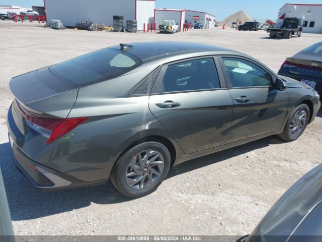 Photo 3 VIN: KMHLM4DJ0RU110589 - HYUNDAI ELANTRA 