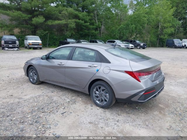 Photo 2 VIN: KMHLM4DJ1RU108978 - HYUNDAI ELANTRA 