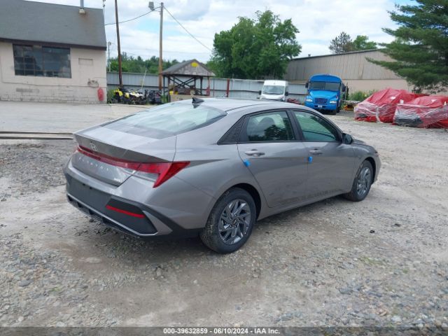 Photo 3 VIN: KMHLM4DJ1RU108978 - HYUNDAI ELANTRA 