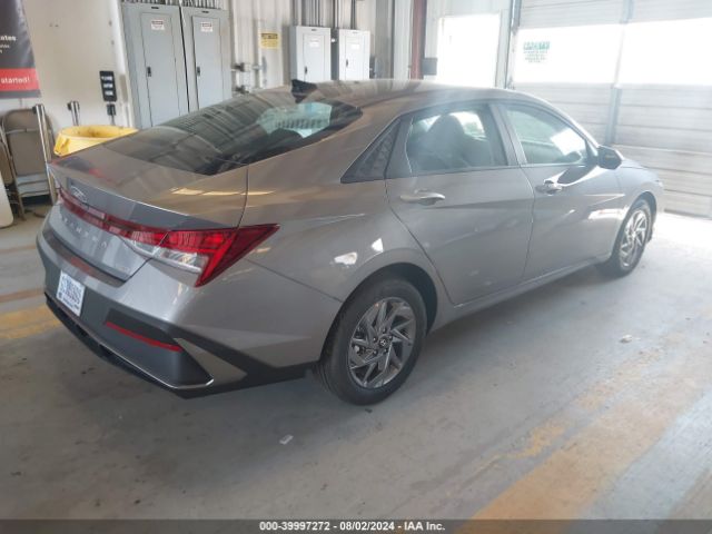 Photo 3 VIN: KMHLM4DJ2RU116605 - HYUNDAI ELANTRA 